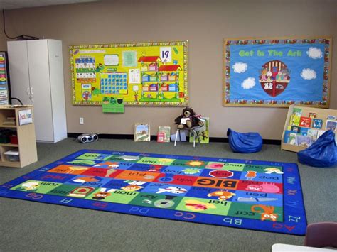 Preschool classroom, Preschool, Kids rugs