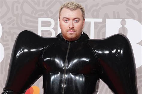 Brit Awards 2023 Sam Smith In Harri Laptrinhx News