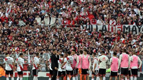 River Defensa Y Justicia Se Suspendió Por La Muerte De Un Hincha Que