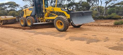 New Grader Brand On Roads For SA Council