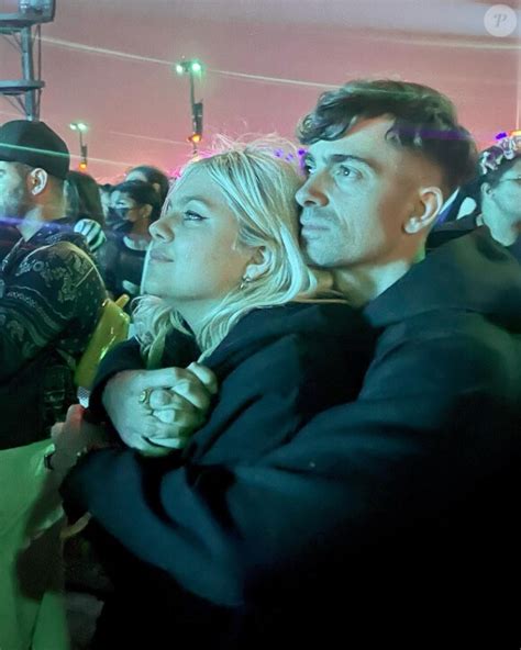 Photo Louane Avec Son Compagnon Florian Rossi Au Festival De