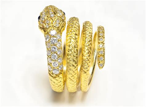 Amy Y 18k Yellow Gold Diamond Snake Ring