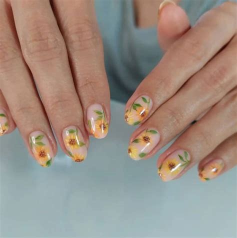 42 Sunflower Nail Designs To Brighten Up Your Summertime