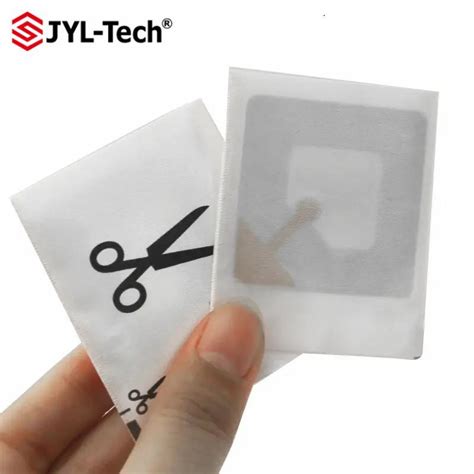 Eco Friendly RFID Apparel Garment Tag Impinj Chip Washable Textile UHF