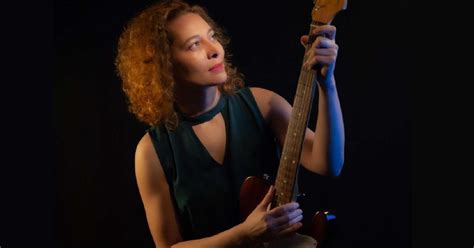 entre folk rock  pop stefa sort son er ep lone dog