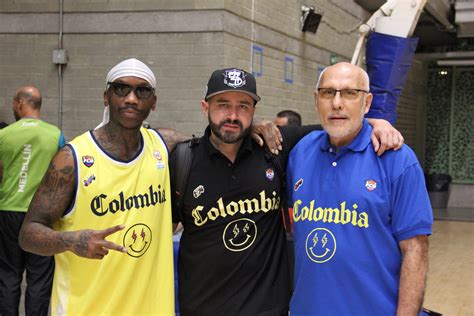 VIDEO Con pinta nueva la Selección Colombia de Baloncesto debuta