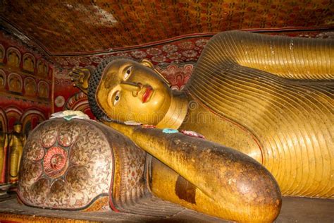 Laying Buddha Statue In Ayutthaya Editorial Stock Image Image Of