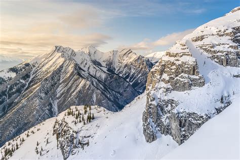 Best Hikes in Canmore: Explore the Natural Beauty of the Rockies