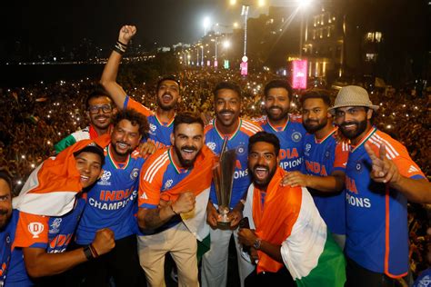 Team India S Homecoming Mumbai Stages Perfect Welcome For T World