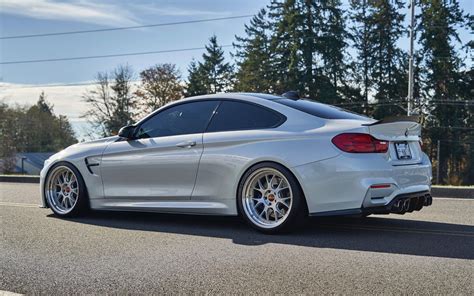 BMW M4 F82 White BBS LM R Wheel Front