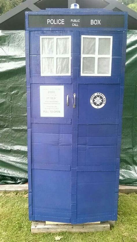 Our Cardboard Tardis Dr Who Party Birthday Diy Doctor Who Halloween