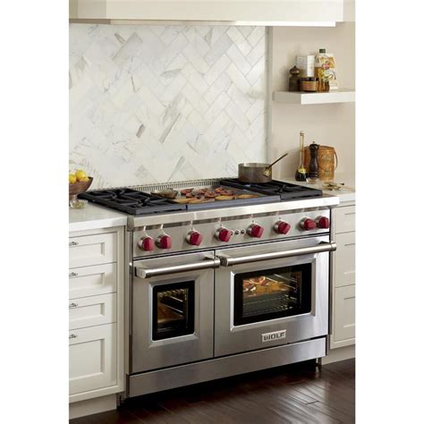 Wolf 48" Professional Gas Range | Nebraska Furniture Mart