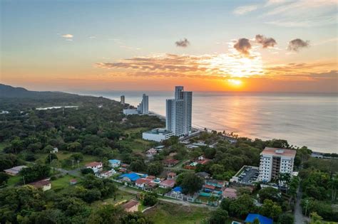 Living In Coronado Panama: Expat Insider Guide