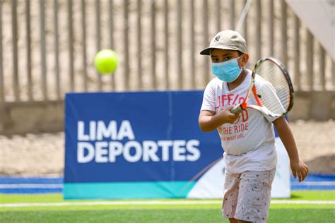 As Luce El Remodelado Campo Deportivo Bello Horizonte En Pachac Mac