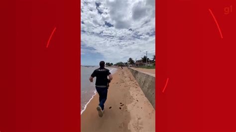 Criminoso Alvo De Opera O Foge Para A Praia E Tenta Se Misturar Aos