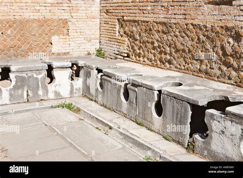 Ancient Rome Toilet Stockfotos Ancient Rome Toilet Bilder Alamy