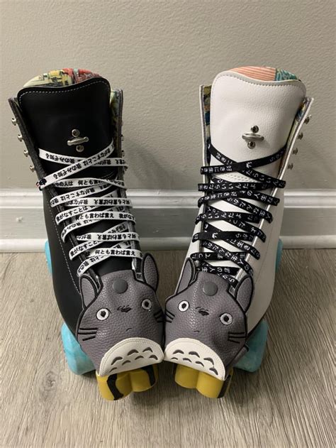 Skates have finally arrived! : r/Rollerskating