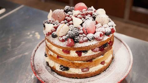 Fácil y deliciosa Así puedes preparar una torta a base de frutos rojos