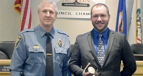 Austin Police Swears In New Officer Austin Daily Herald Austin