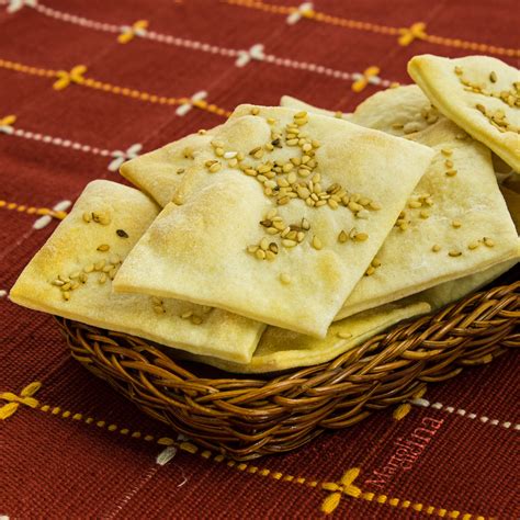 Crostini Al Sesamo Con Esubero Di Lievito Madre Ricetta Facile