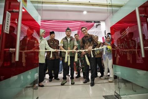 Perluas Layanan Nasabah Bank Bjb Syariah Resmi Relokasi KCP Soreang