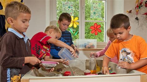 Aarau Rohr - In diesem Kindergarten spielen auch Kinder mit