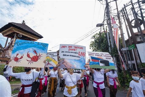 Menkomarves Ri Tolak Terminal Lng Sidakarya Lsm Desak Koster Stop