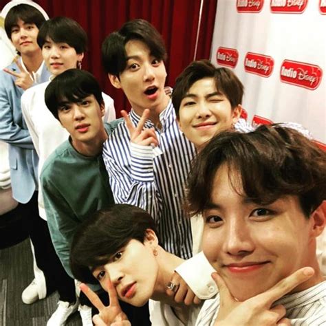 Bts En Radio Disney Wow Se Ven Divinos🌸 We Are Armys Español Amino