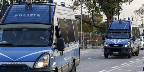 Verona tensione tra tifosi del Napoli e forze dell ordine cosa è accaduto