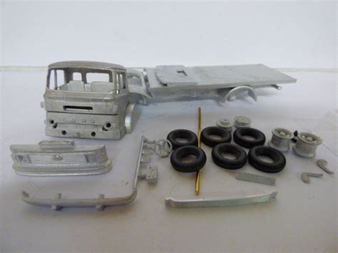 Ford D Series 4x2 Tractor Cab Construction Kit 150 Scale Promod Truck