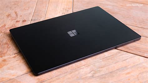 Surface Laptop