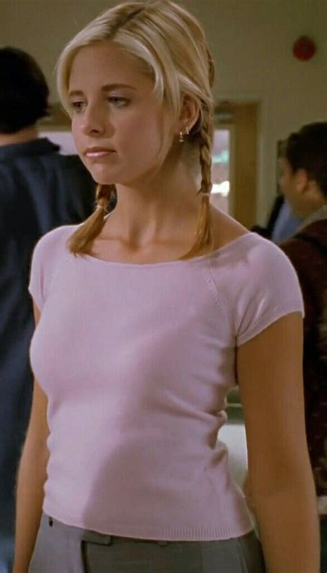 Pin By Robert Garrett On Buffy The Vampire Slayer Sarah Michelle Gellar Buffy Sarah Michelle