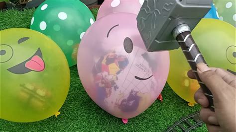 Horee Meletus Balon Lucu Isi Mainan Menemukan Harta Karun Di Dalam