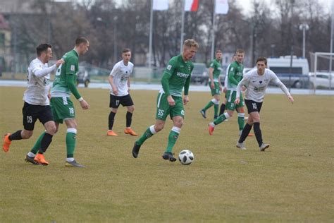 2 liga Trener Dariusz Banasik wraca do Pruszkowa ale sentymentów nie