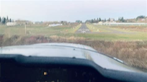 Cessna 150 landing