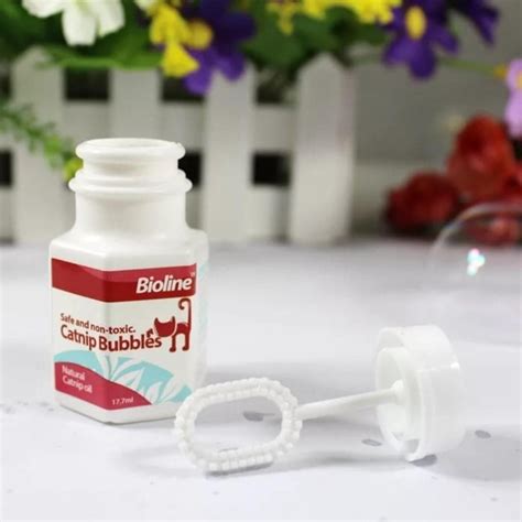 Jual Bioloine Catnip Bubbles 17 7ml Bubble Catnip Mainan Kucing