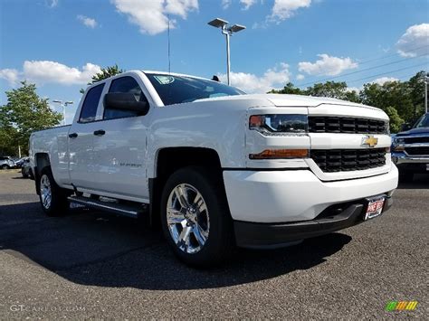 2017 Summit White Chevrolet Silverado 1500 Custom Double Cab 4x4