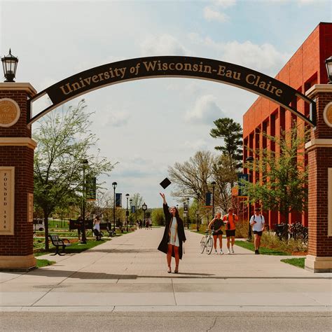 U of wisconsin acceptance rate drops to a historic new low 8