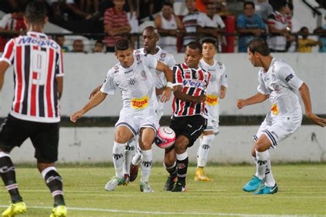 Santa Cruz empata Central e segue em baixa no Pernambucano Rádio