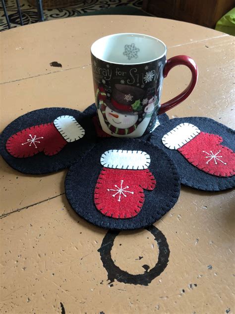 Christmas Coasters Felt Christmas Ornaments Christmas Crafts