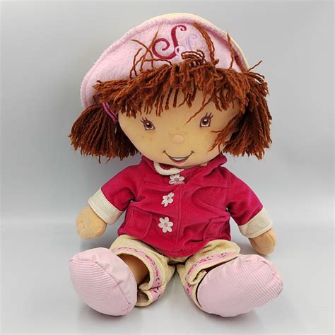 Peluche Poup E Charlotte Aux Fraises