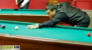 cue   host  animal shelter benefit featuring kiss  death