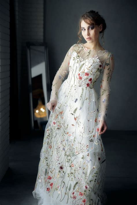 Flower Wedding Dress Wedding Dress With Flowers White Flowered Wedding