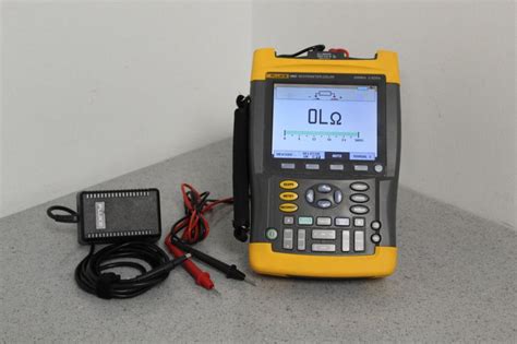 Fluke C Mhz Gss Digitalni Osciloskop Scopemeter Multimeter