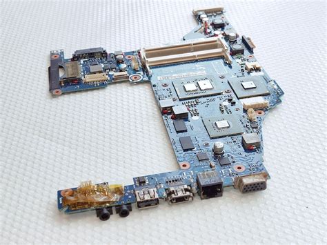 FAULTY Samsung NP Q330 Laptop Motherboard Mainboard BA41 01267A For