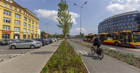 Remont torowiska na Legnickiej to nie wszystko Miasto także ją zaziel