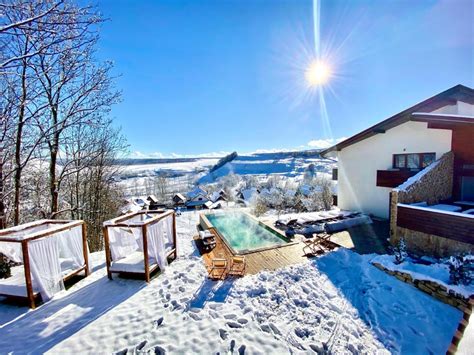 Top Cazari Cu Piscina La Munte Hoteluri Si Cabane Zi Libera