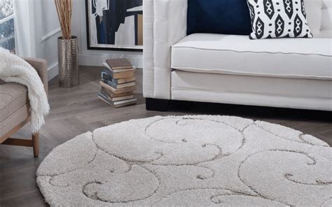 Small Round Rugs: Style Tips & Ideas - Decorsify