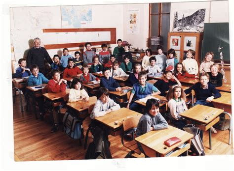 Photo de classe Cm2 école carnot de 1987 ECOLE CARNOT Copains d avant