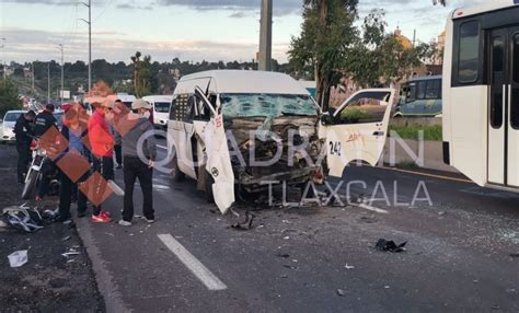 Operador De Transporte P Blico Queda Atrapado Al Chocar Vs Pesada